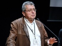 Έφυγε ο πατρινός σκηνοθέτης Αντώνης Παπα...