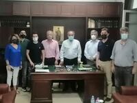 Συνάντηση με το προεδρείο του Εμπορικού ...