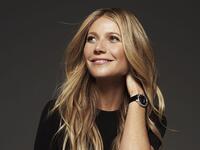 Η ολόσωμη γυμνή φωτογραφία της Γκουίνεθ ...