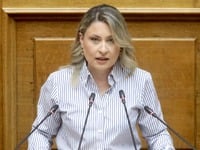 Χριστίνα Αλεξοπούλου: Επιστολή στον Υπου...