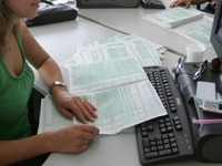 Με ρυθμούς χελώνας οι φορολογικές δηλώσεις- BINTEO