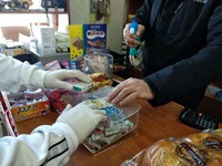 Πάτρα - κορωνοϊός: Ψέκασαν το πεντάευρο ...