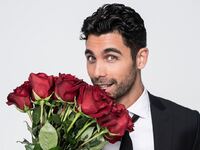 Αυτός είναι ο πρώτος Έλληνας Bachelor! Θ...