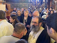 Πάτρα: Με ευλάβεια το Ιερό Μύρωμα της Με...