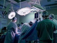 Δύο έκτακτα χειρουργεία εν μέσω επέμβαση...