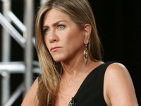 Η Ελληνοαμερικανίδα ηθοποιός Τζένιφερ Άν...