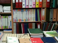 Πάτρα: Πρώτα αγοράζουν χαρτικά και μετά ...