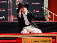 Η τιμημένη με Όσκαρ, Νταϊάν Κίτον υπερασ...