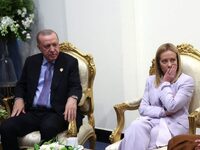 Ερντογάν σε Μελόνι: «Μια χαρά είσαι, αλλ...