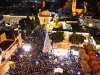 Στη Βηθλεέμ άναψε ξανά το χριστουγεννιάτ...