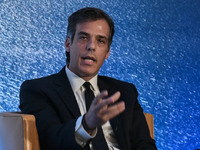 Παραιτείται από πρόεδρος του ΕΟΔΥ ο Πανα...