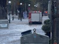 Κακοκαιρία στην Πάτρα: "Βενετία&quo...