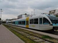 Πάτρα - Προαστιακός: Σύλλογοι ζητούν τον...