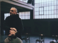 Η κωμική περφόρμανς «Καλιγούλας» από 7 Μ...