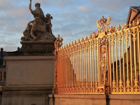 Γαλλία: Εκκενώθηκαν ξανά οι Βερσαλλίες κ...