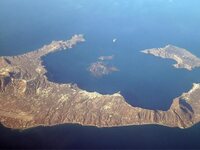 Σαντορίνη: Ανακαλύφθηκαν απομεινάρια τερ...