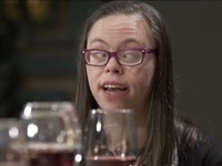 Λωξάντρα Λούκας: Συγκινεί η πρώτη ηθοποι...