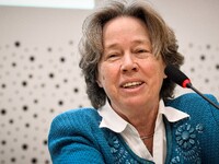 Την Αθηνά Λινού για υπουργό Υγείας πρότε...