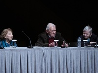 Η Άλκη Ζέη δεν γερνάει, είναι ένας θηλυκ...