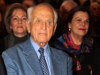 Ο Ανδρέας, το ΠΑΣΟΚ, η χούντα - Η πορεία...