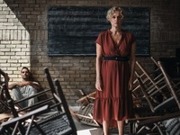 H παράσταση «Τα γεγονότα» περιοδεύει σε ...