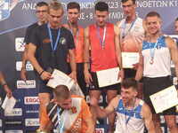 Ιστορικό ρεκόρ καταρρίφθηκε στην σκυτάλη (βίντεο)