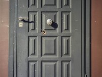 Αγρίνιο: Άνδρας πυροβόλησε πόρτα κέντρου...