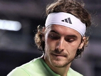 Πέντε άσους είχε ο Τσιτσιπάς, 5.000 δολά...