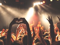 Κορωνοϊός: Το πάρτι γιατρού στην Κηφισιά...