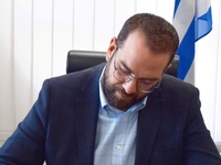 Παρέμβαση Φαρμάκη για στήριξη των επιχει...