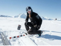 Καναδάς - Παγετώνας: Ορειβάτες βρήκαν φω...