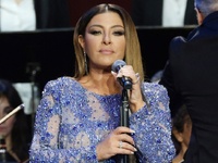 Έλενα Παπαρίζου: Η ανάρτηση και η διάψευ...