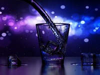 Ποιος κορωνοϊός; Έκαναν ουρά σε υπαίθριο...