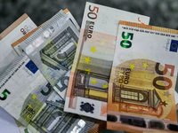 Εφορία: Έλεγχος σε όσους δήλωναν κάτω απ...