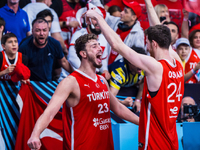 Αντιδράσεις για ανάρτηση του Σενγκούν με...