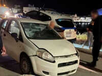 Μονεμβασιά: Η στιγμή που αστυνομικοί ακι...