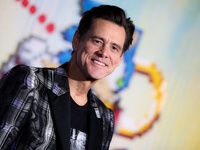 Ο Τζιμ Κάρεϊ στα 60 του χρόνια σκέφτεται...