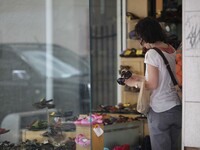 ΕΤΣΙ θα λειτουργήσουν από Δευτέρα τα εμπ...