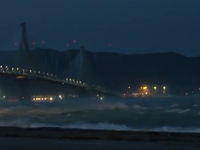 Γέφυρα Ρίου - Αντιρρίου: Πρωτοφανείς εικ...