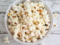 Συνταγή: Σπιτικά ποπ κορν με παρμεζάνα Ε...