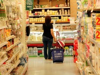 Κορωνοϊός: Σταματούν οι πτήσεις από και ...