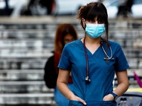 Κορωνοϊός: Παίρνουν γιατρούς με μπλοκάκι...