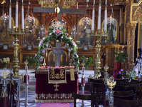 Όλα τα μέτρα για τη Μεγάλη Εβδομάδα: Ωρά...