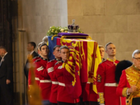 Βασίλισσα Ελισάβετ: Η θέση που θα πάρουν...