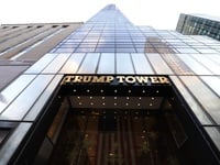 Η οικογένεια Τραμπ θα κατασκευάσει Trump...
