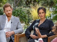 Βόμβες Χάρι και Μέγκαν για το Παλάτι! &q...