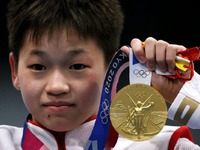 Καμαρώστε την: Ολυμπιονίκης 14 ετών και ...