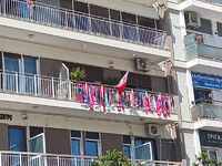 Πάτρα: Tο viral "κατακόκκινο" ...