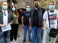 Μέλη της Νεολαίας του ΣΥΡΙΖΑ Αχαΐας επισ...