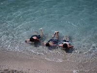 Καιρός: Έρχεται ανάσα δροσιάς λίγων ημερ...